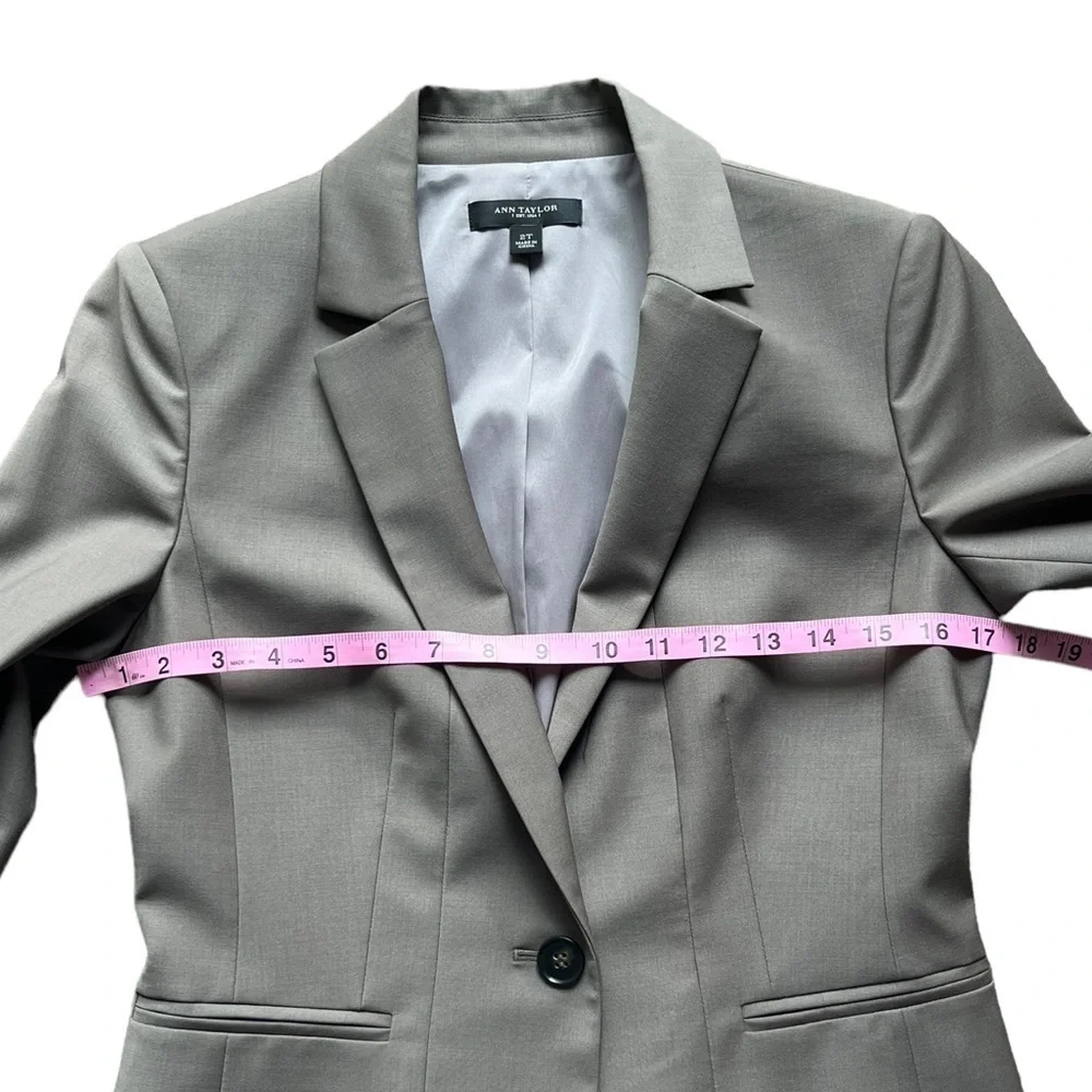 Ann Taylor Wool Blazer/Spandex Brown Women’s Size 4T